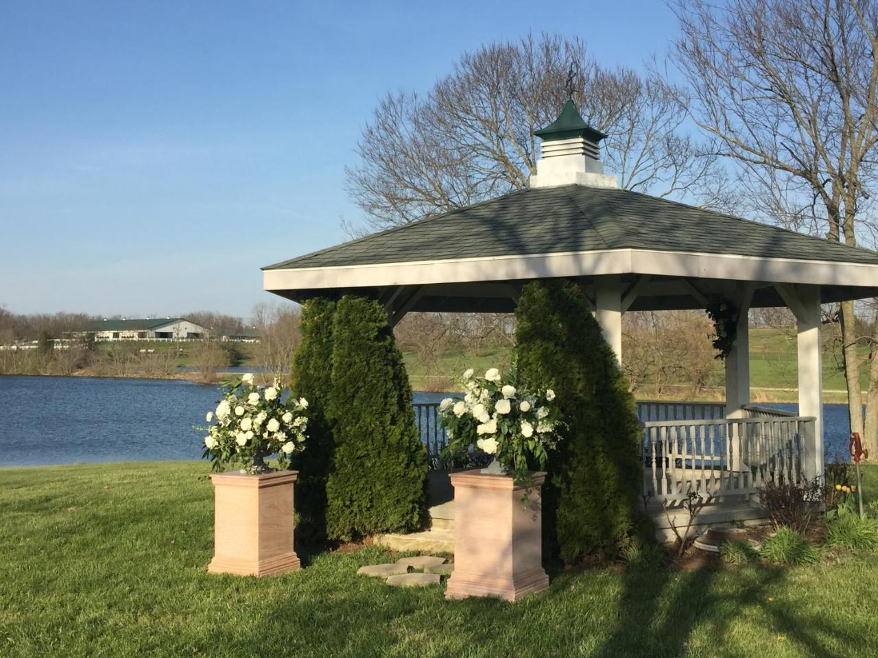 The B & B At Queenslake Midway Екстер'єр фото