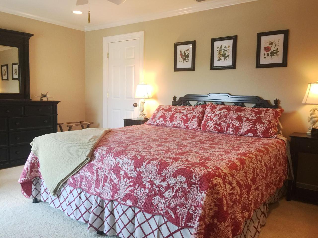 The B & B At Queenslake Midway Екстер'єр фото
